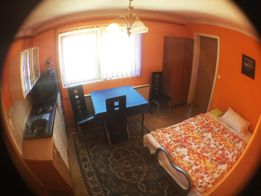 Guest House Pikapolonca Марибор Экстерьер фото