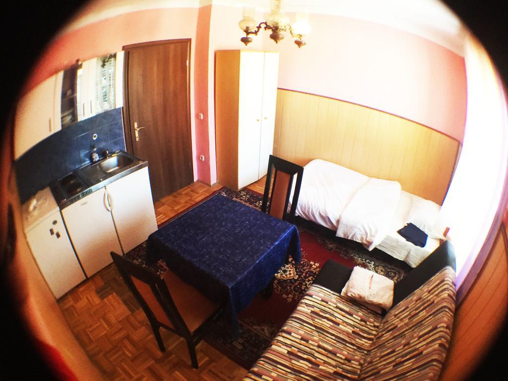 Guest House Pikapolonca Марибор Экстерьер фото