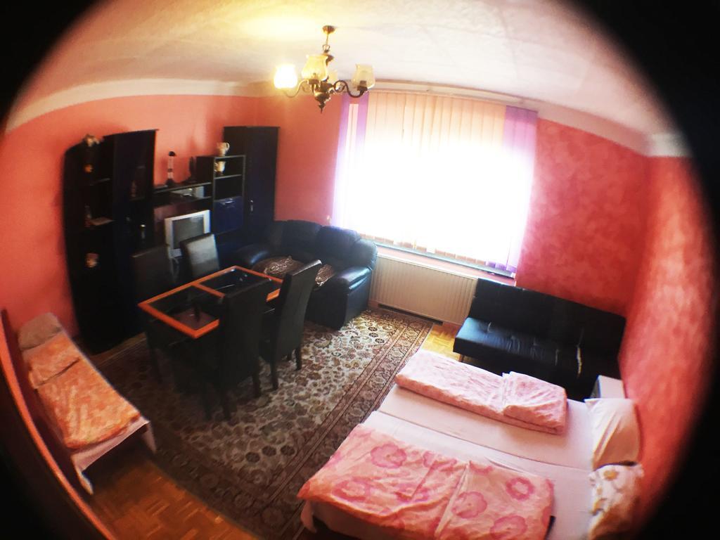 Guest House Pikapolonca Марибор Экстерьер фото
