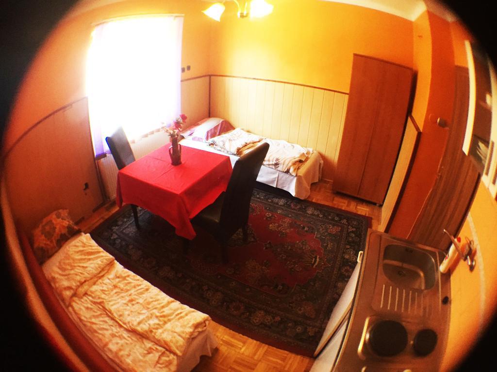 Guest House Pikapolonca Марибор Экстерьер фото